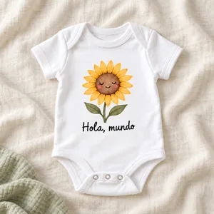 Body bebé Hola, mundo. Un girasol sonriente saluda con la frase «Hola, mundo».
