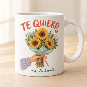 Taza Te quiero así de bonito. Un ramo de girasoles y la frase «Te quiero así de bonito» cuentan el mensaje sin necesitar una ocasión concreta.