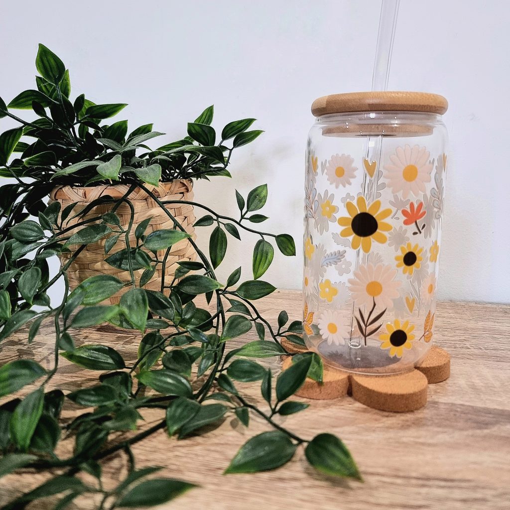 vaso de girasoles con tapa y cañita