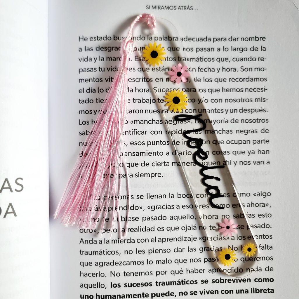 Marcapáginas personalizado con flores, girasoles y mi nombre Noelia